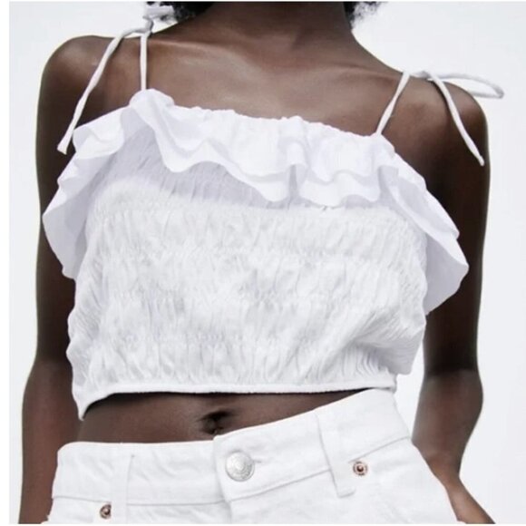🏆027 Zara Ruffled Smocked White Crop Tank Top - Picture 2 of 6